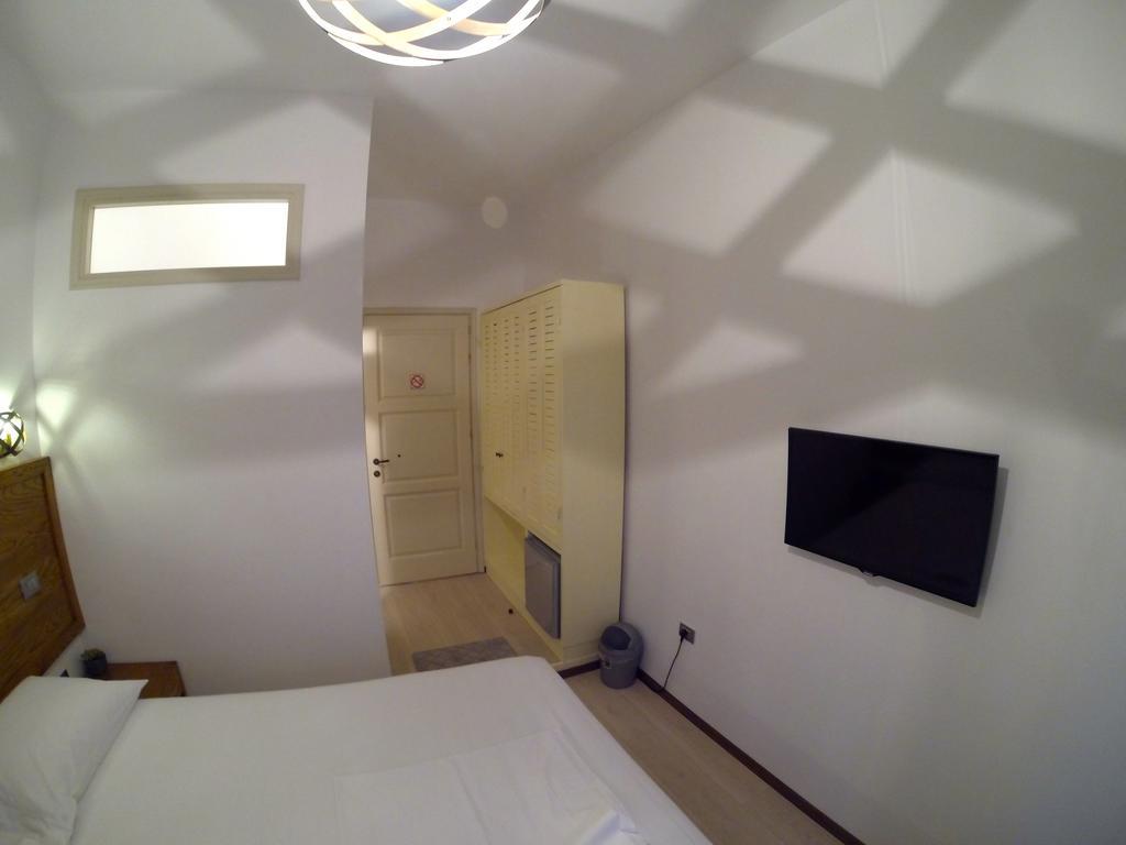 Guesthouse 1932 Himarë Chambre photo